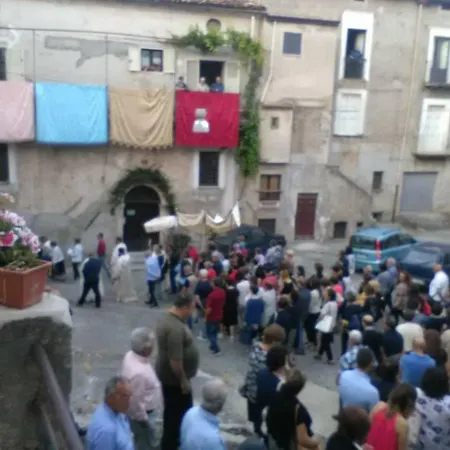 Casamuseo Del Risorgimento Couette-café