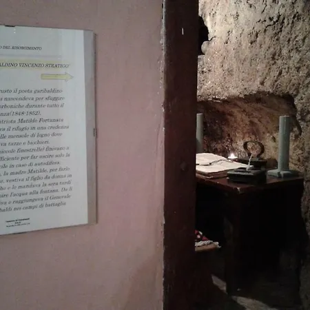 Casamuseo Del Risorgimento Frühstückspension Lungro